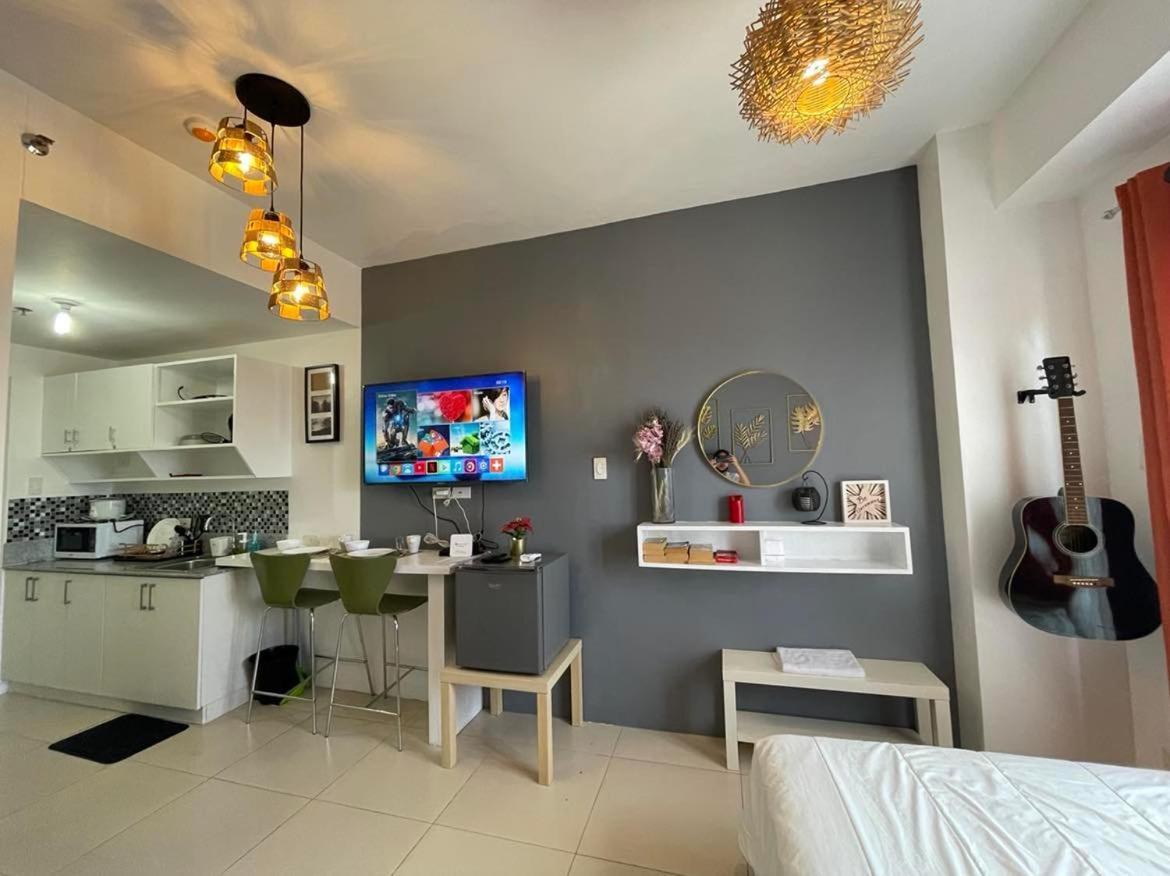 Cool Suites At Wind Residences Tagaytay Staycation- Im Hana 1 Tagaytay City Екстер'єр фото